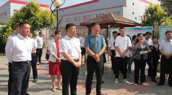 稀土高新區(qū)工會(huì)大力推動(dòng)“ 五三三”工作機(jī)制，全面提升廠務(wù)公開(kāi)民主管理工作提質(zhì)增效